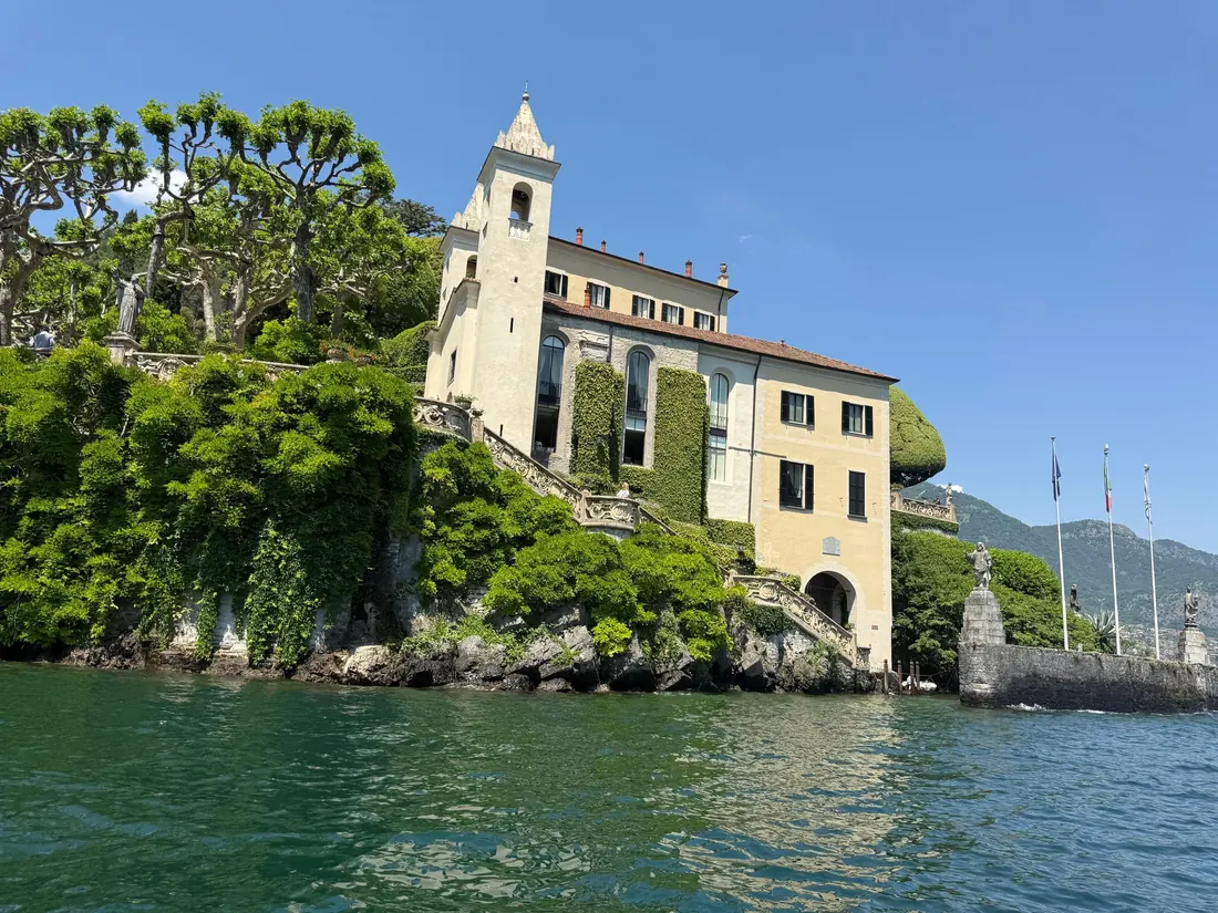 Villa del Balbianello sul promontorio di Lenno