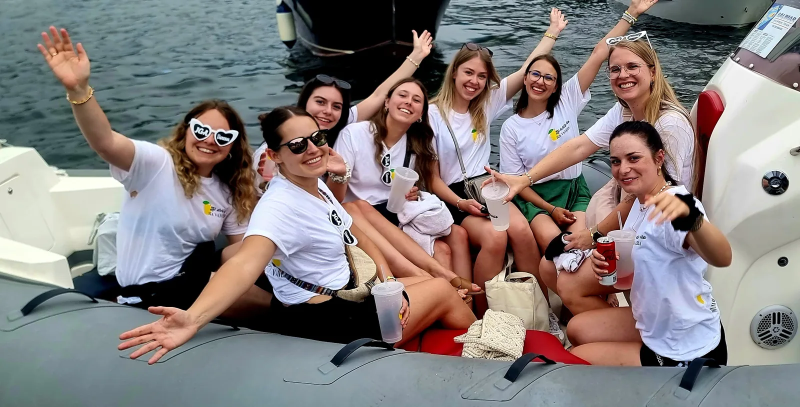 Private boat tour on Lake Como · 1 hour — boat tour on Lake Como