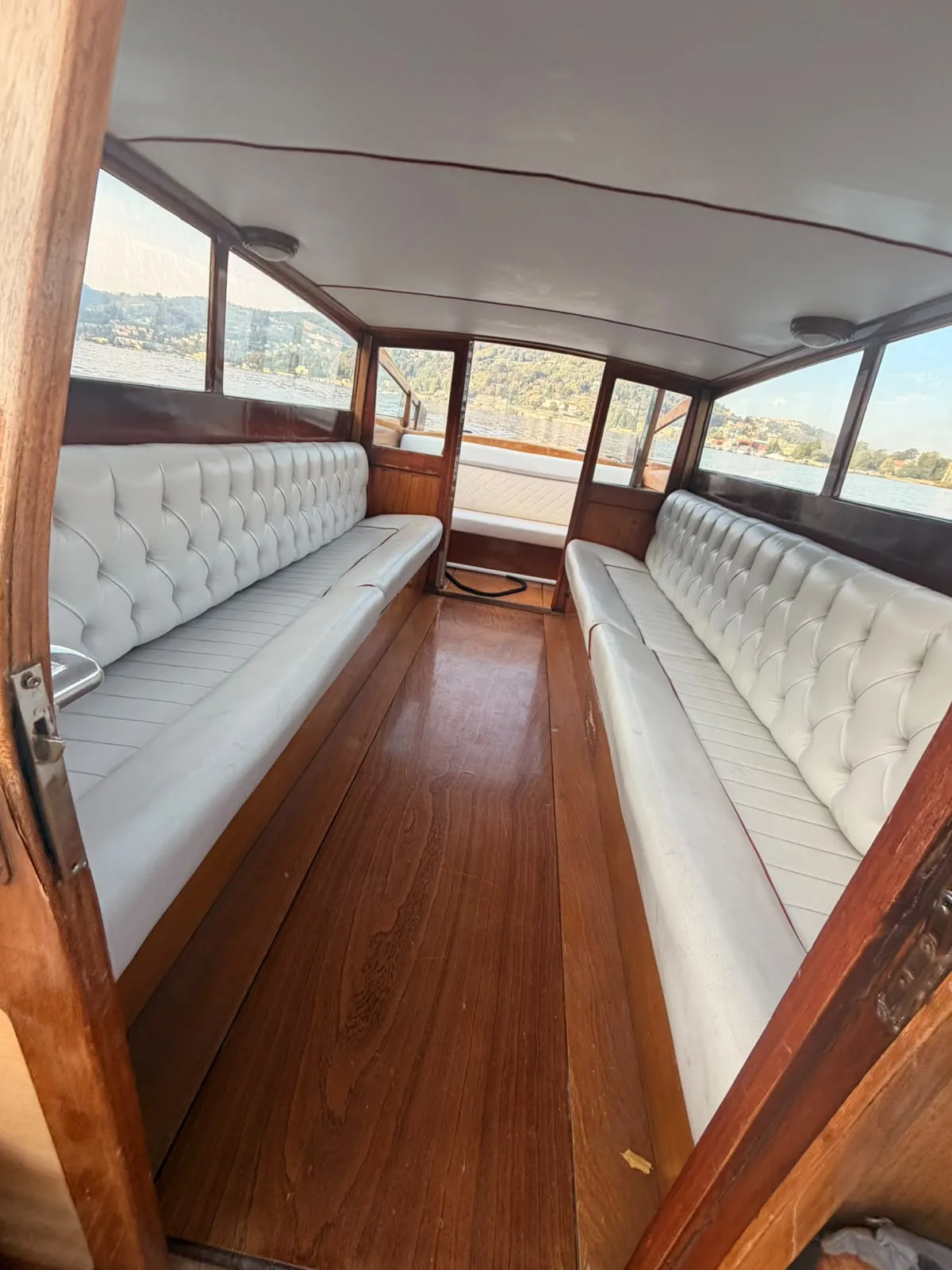 Tour privado en taxi veneciano · Bella Vita Como — tour en barco por el lago de Como